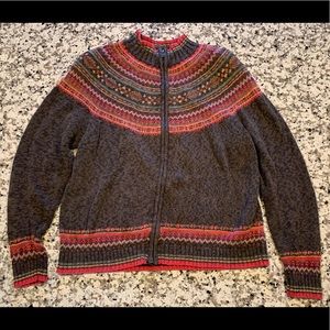 Perfect condition. Strong, thick and warm fabric.